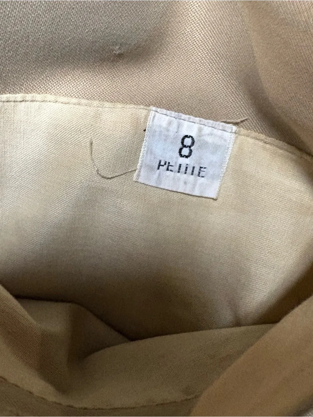 Burberry trench coat. - Picture 9 of 14